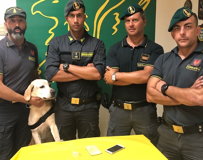 Catania, fermato all'uscita del casello di San Gregorio con 130 gr di cocaina