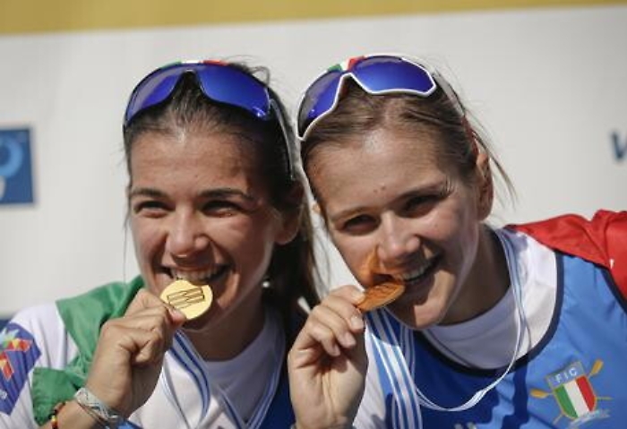 Canottaggio, le sorelle Lo Bue campionesse del mondo