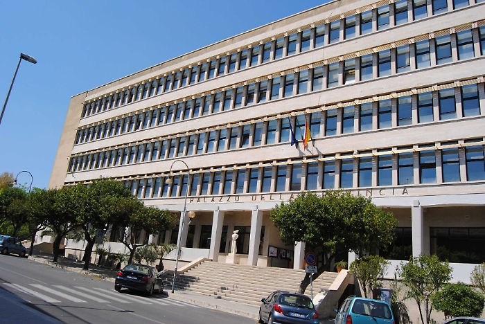 Ex Province tra spreco e utilit&agrave;, il governo litiga e Musumeci: &laquo;Ripristinarle subito&raquo;