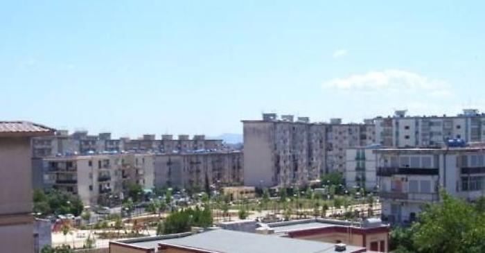 Lite in condominio, addetta pulizie reclamava 12 euro: anziano le spara