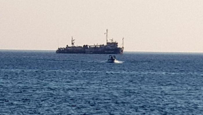 Sea Watch, l'epilogo lo scrive la capitana:forza il blocco navale e viene arrestata,sequestrata la nave e sbarcati i migranti
