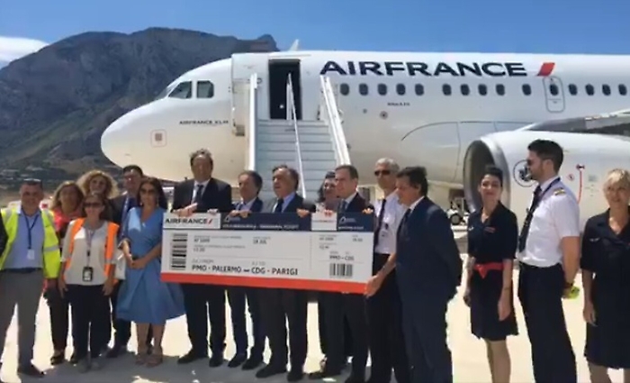 Aeroporti, fino a settembre voli Air France Palermo-Parigi