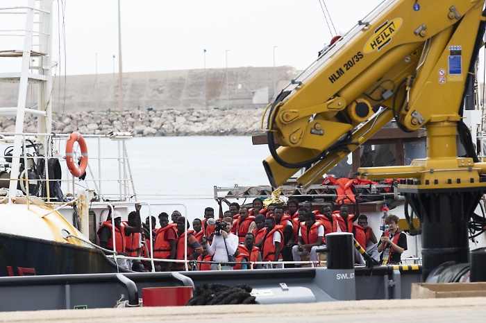 Sbarchi da navi Eleonore e Mare Jonio: nuova emergenza scotta su tavolo trattativa M5S-Pd