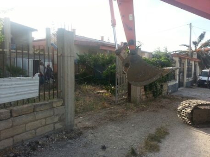 Licata, burocrate anti abusivi messo alla porta dal Comune per due anni