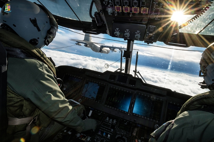 Volo militare per salvare la vita ad una neonata trasferita da Taormina a Roma 