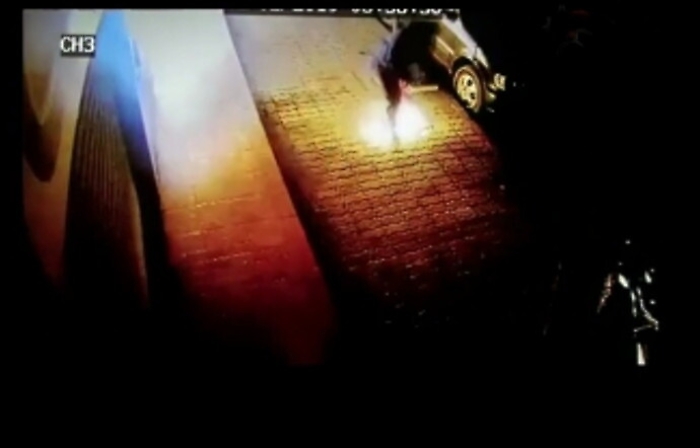 Gela: 7 &ldquo;cattive&rdquo; ragazze appiccano fuoco a gioielleria, titolare le denuncia su Fb