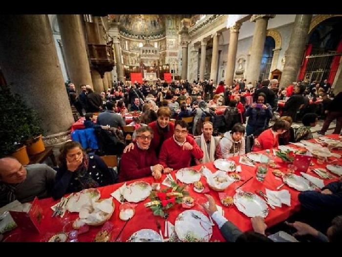 Natale: S'Egidio, a tavola con i poveri