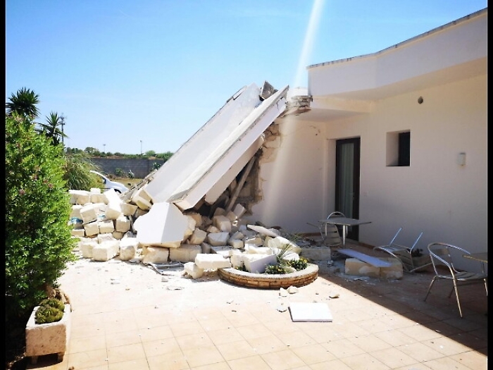 Scoppio in casa vacanze,morti i 2 feriti