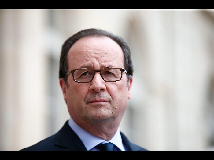 Hollande, eccessi Trump da voltastomaco