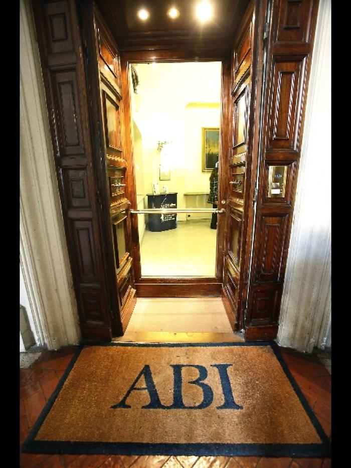 Banche:Abi, prestiti fermi ad agosto