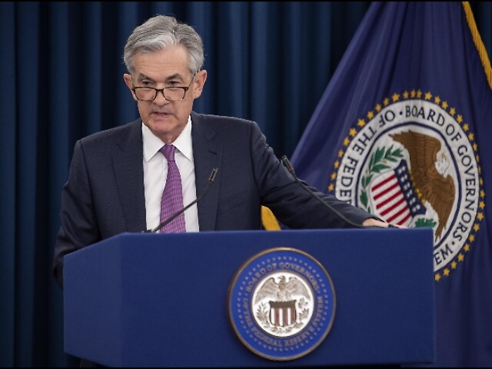 La Fed lascia i tassi invariati