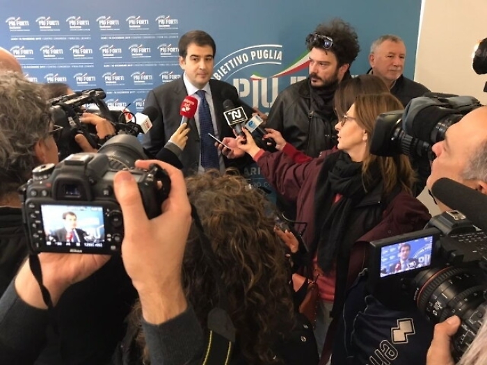 C.destra: nasce quarta gamba