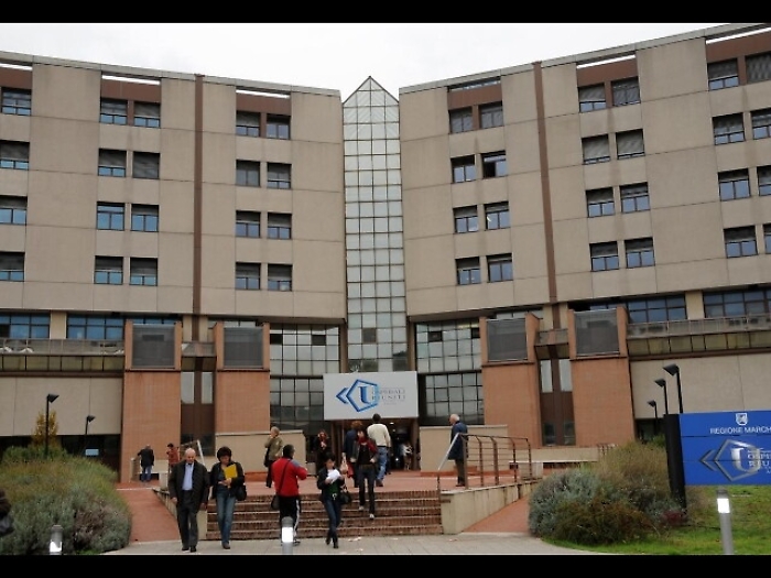 Bimbo morto, oggi l'autopsia