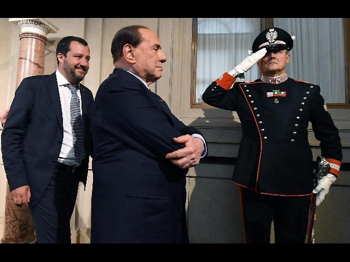 Berlusconi riabilitato, si pu&ograve; candidare