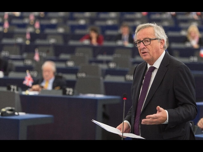 Juncker, non siamo banda di tecnocrati