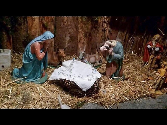 Nuova statua Bambino in presepe Pitelli