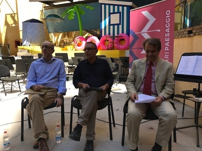 Un pezzo NY a Cagliari con Ape musicale