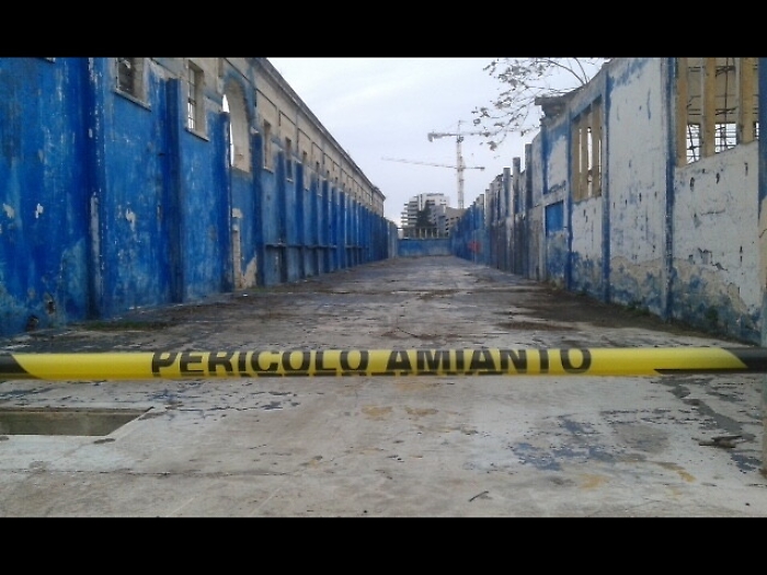 Decaro,su ex fabbrica amianto parco vita