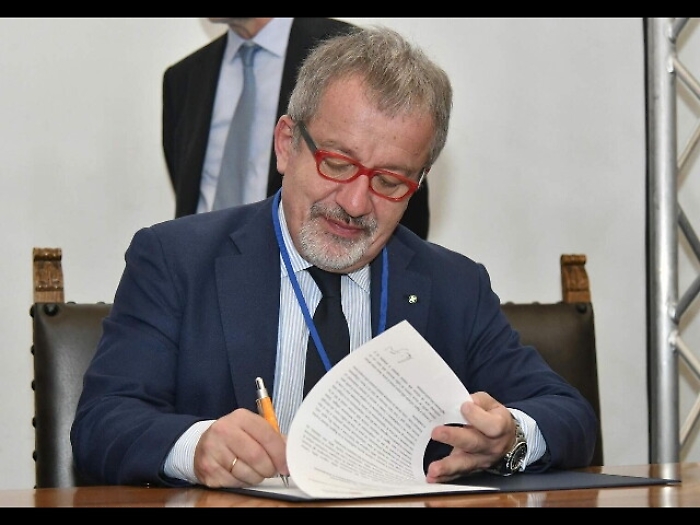 Maroni indice referendum autonomia