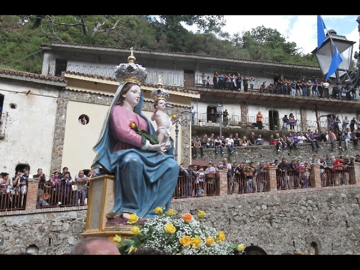 Nipote boss tenta fare portatore a Polsi