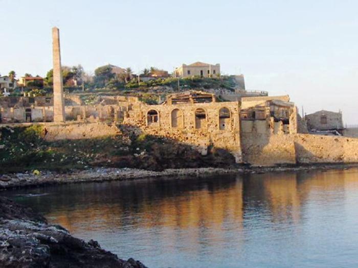 Tonnara, arriva l'assessore Sgarbi