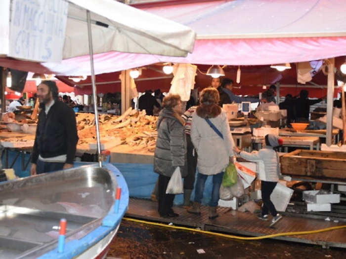 Il Natale tavola dei catanesi: anguille e baccal&agrave;, scacciate e falsomagro