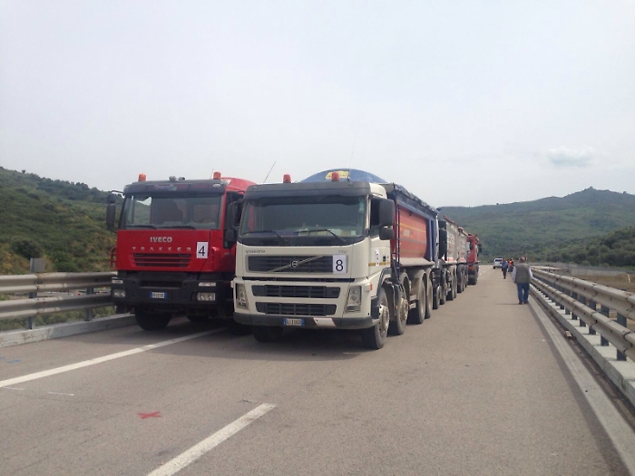 A19, le prove di carico dell'Anas sono ok Sabato riapre l'Himera in direzione Palermo