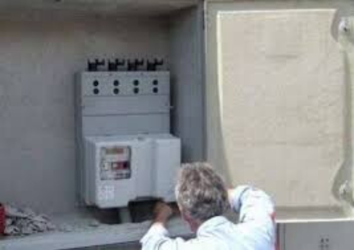 Alcamo, rubava energia elettrica &ldquo;grazie&rdquo; a una statuetta di Padre Pio