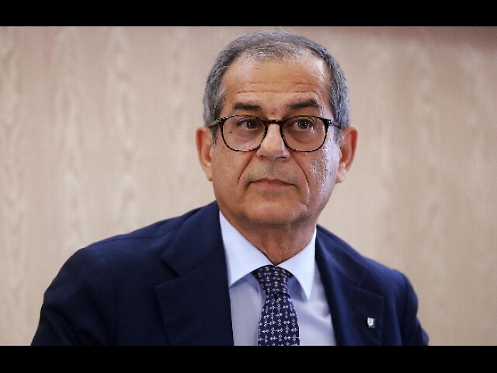 Tria, 'su procedura si decide s&igrave; o no'