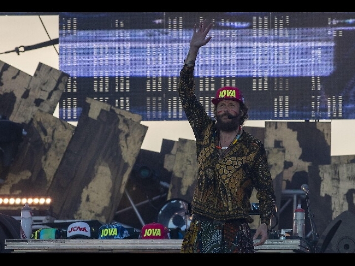 Jovanotti, l'ambientalismo &egrave; inquinato