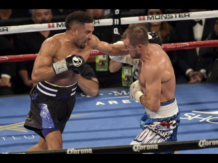 Boxe: Ward nuovo campione mediomassimi