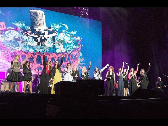 Emma-Mannoia, stop al femminicidio