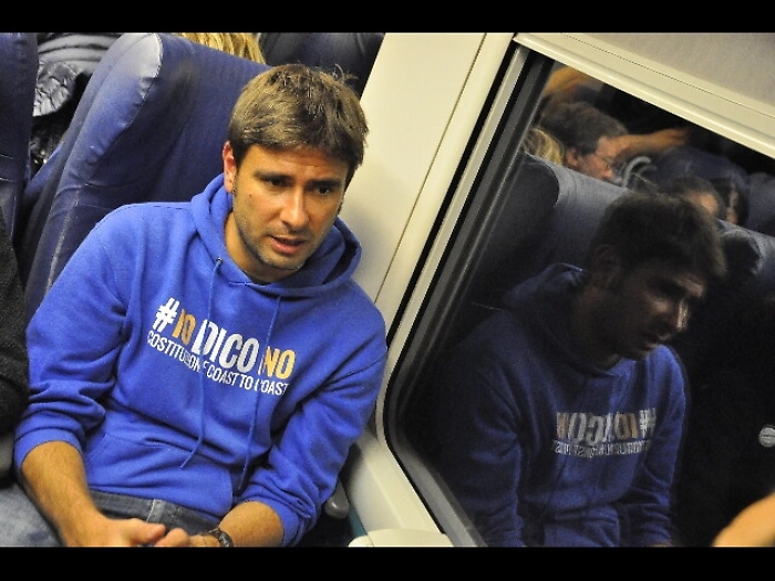 Di Battista, Renzi ha bloccato il Paese