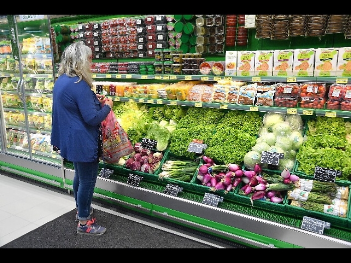 Istat,sale fiducia consumatori dicembre