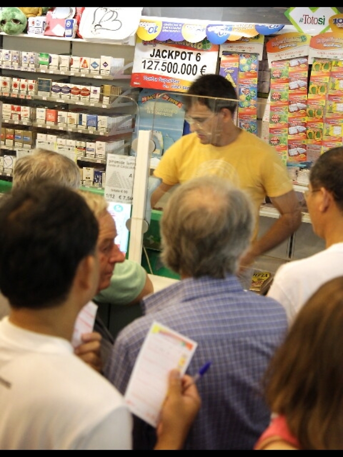 Intesa e Sisal, la banca in tabaccheria