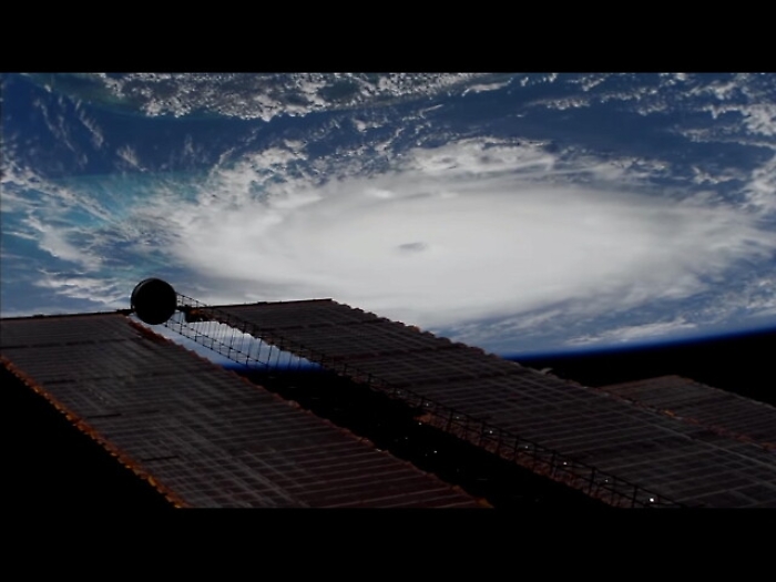 Dorian, South Carolina evacua la costa