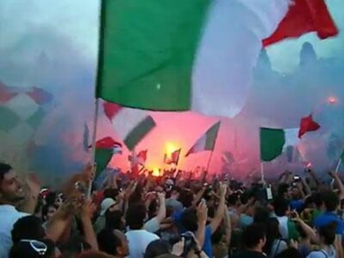 Salute: da acidit&agrave; a mal di schiena, vademecum contro 'disturbi del tifoso'