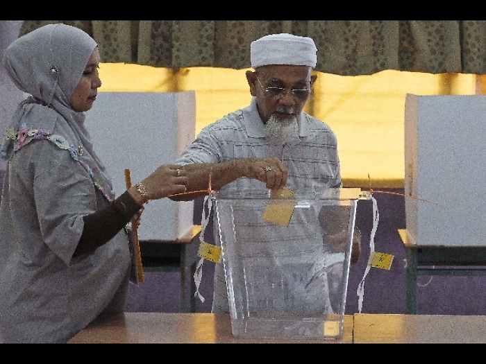 Malaysia: aperti i seggi, voto al via
