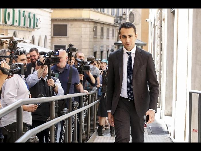 Di Maio, avanti su conflitto interessi