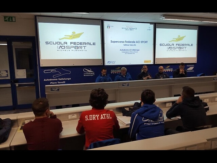 Auto:a Vallelunga partito 13&deg; supercorso