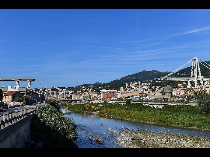 Sopravvissuto ponte, qualcuno paghi