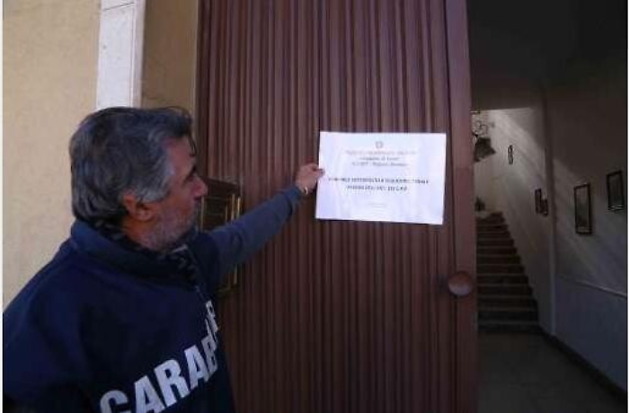 Dentro la casa degli orrori di Licata l'Sos della &ldquo;principessa&rdquo; nel tema &laquo;Si mangia cacca&raquo;