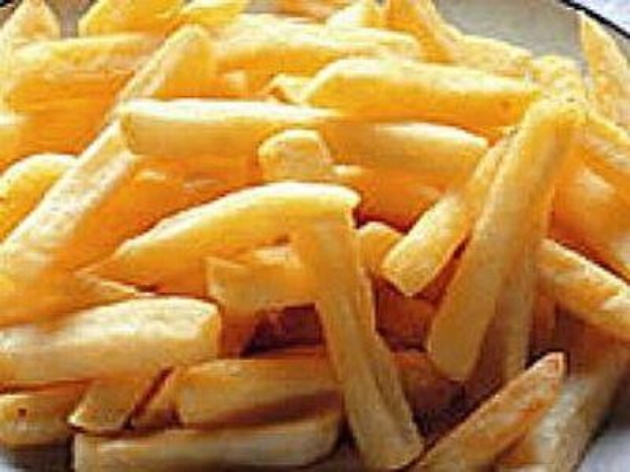 Alimenti: patatine fritte 2 volte a settimana raddoppiano rischio mortalit&agrave;