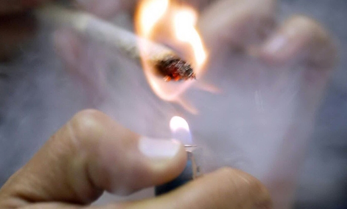 Catania, la &ldquo;canna&rdquo; dopo la scuola, due studenti segnalati