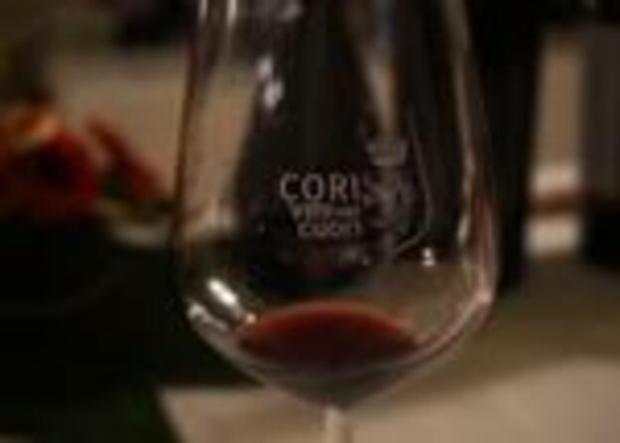 Natale, carabinieri sequestrano 41.050 ettolitri di vino 'falso'