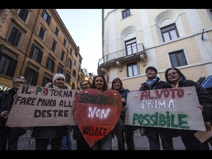 Renzi, una mano a Mattarella per crisi