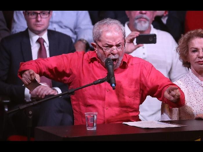 Brasile: Lula ricusa giudice