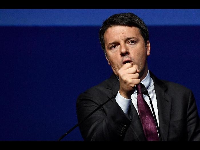Renzi: 'Approvato decreto sul sisma. Non vi lasceremo soli'