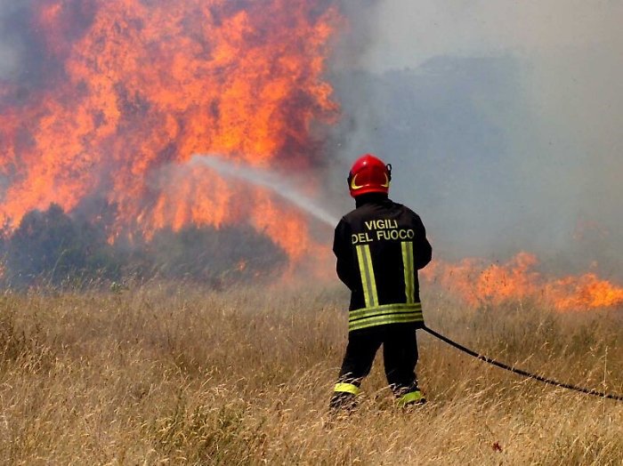 Nuovo rogo in area raccolta diffenziata dell'Agrigentino