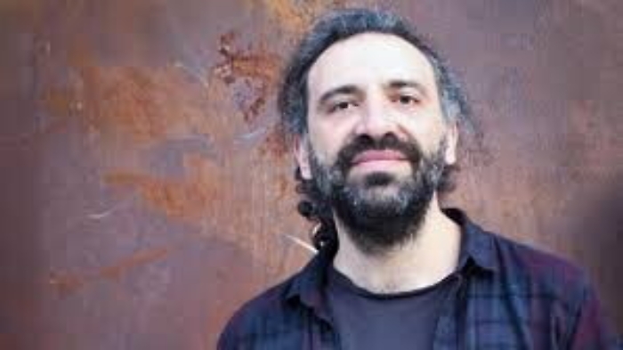 Napoli Trip: Stefano Bollani si confronta con la cultura partenopea